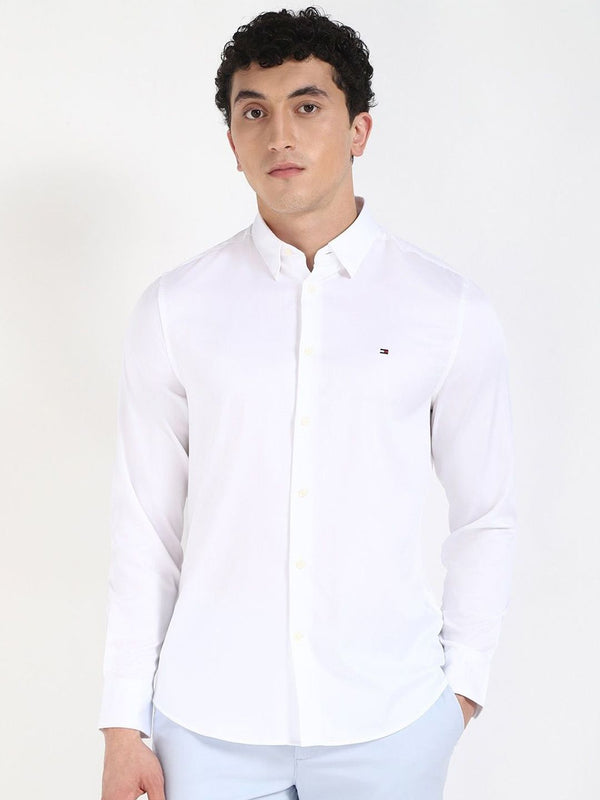 Tommy Hilfiger Men Slim Fit Spread Collar Solid Cotton Casual Shirt