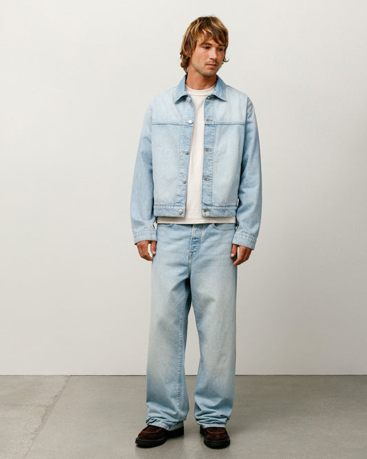 DENIM TRUCKER JACKET