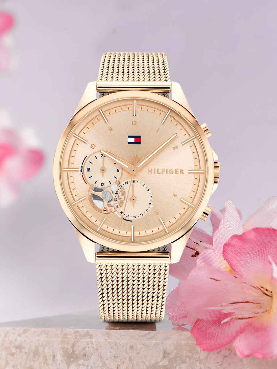 Tommy Hilfiger Women Gold-Toned Bracelet Style Straps Analogue Watch TH1782486W