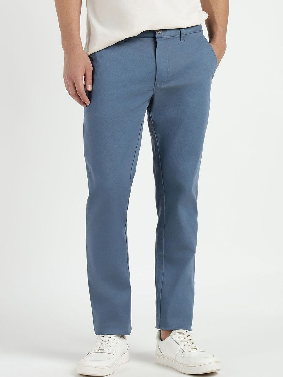 GANT Men Solid Mid-Rise Relaxed Slim Fit Trousers