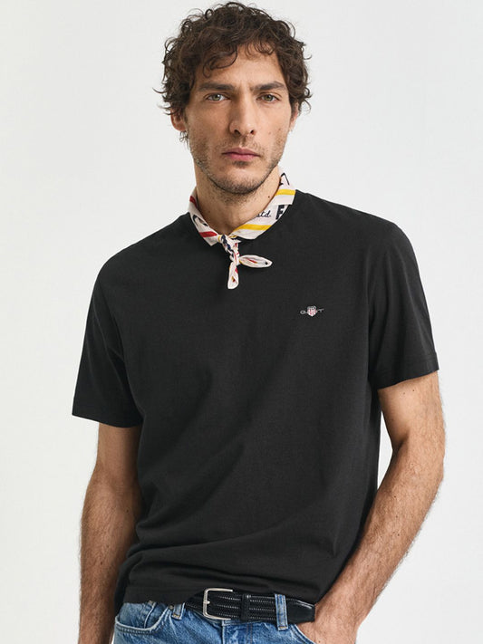 Gant Men Black Solid Regular Fit Shield T-Shirt