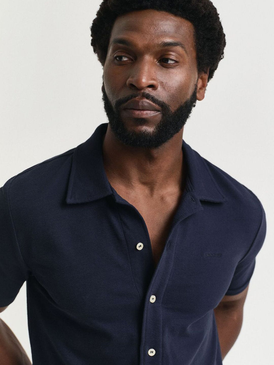 GANT Men Solid Spread Collar Cotton Casual Shirt