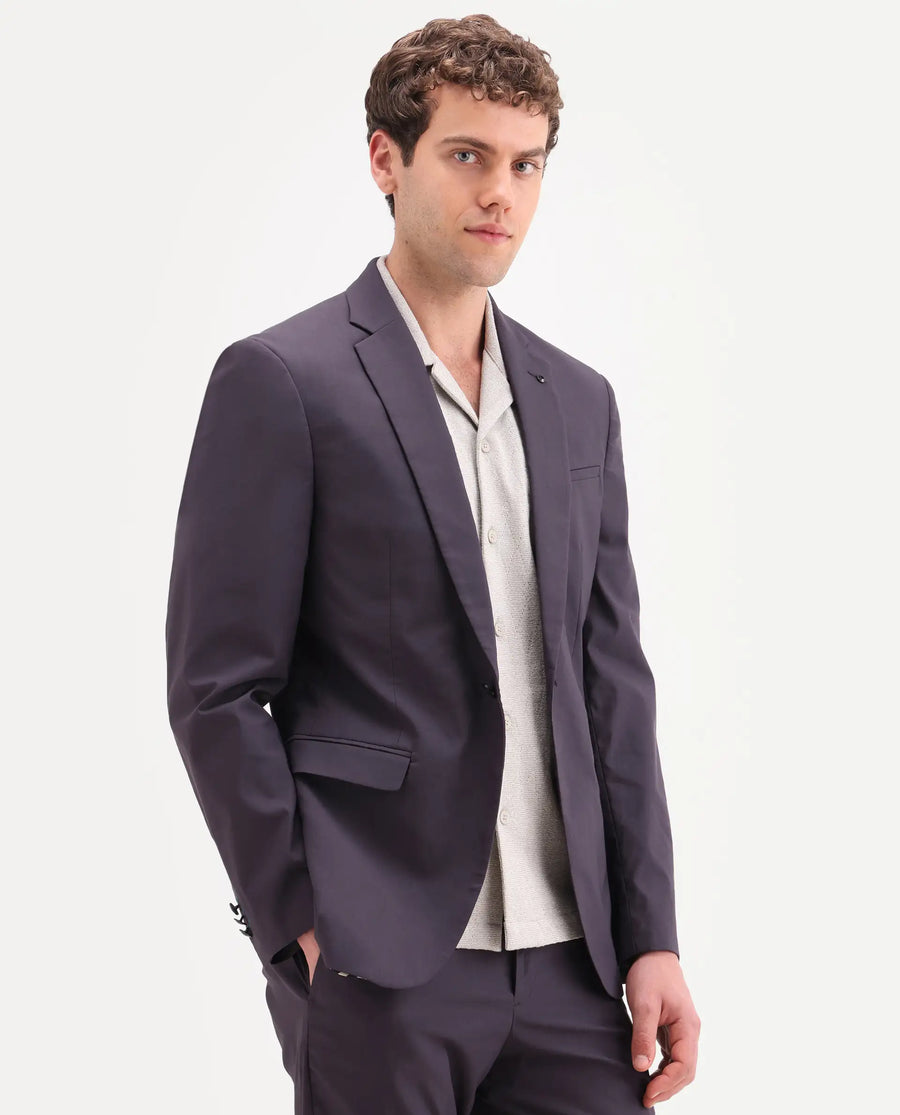Rare Rabbit Men's Oscar Dark Purple Polyester Plain Tailored Fit Full Sleeve Lapel Neck Suits
