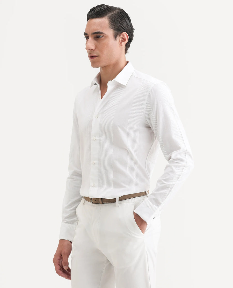 Rare Rabbit Men's Lurtz-1 White Cotton Striped Print Tailored Fit Full Sleeve Spread Collar Shirt