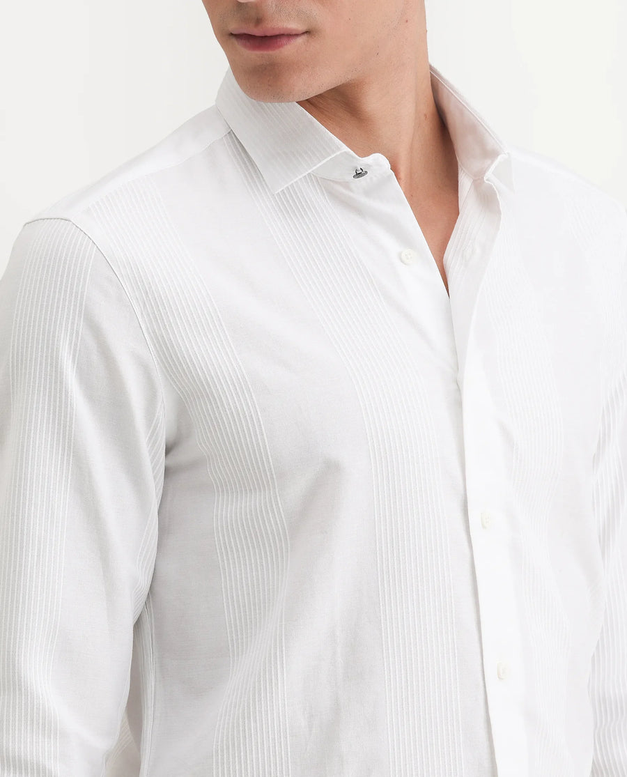 Rare Rabbit Men's Lurtz-1 White Cotton Striped Print Tailored Fit Full Sleeve Spread Collar Shirt