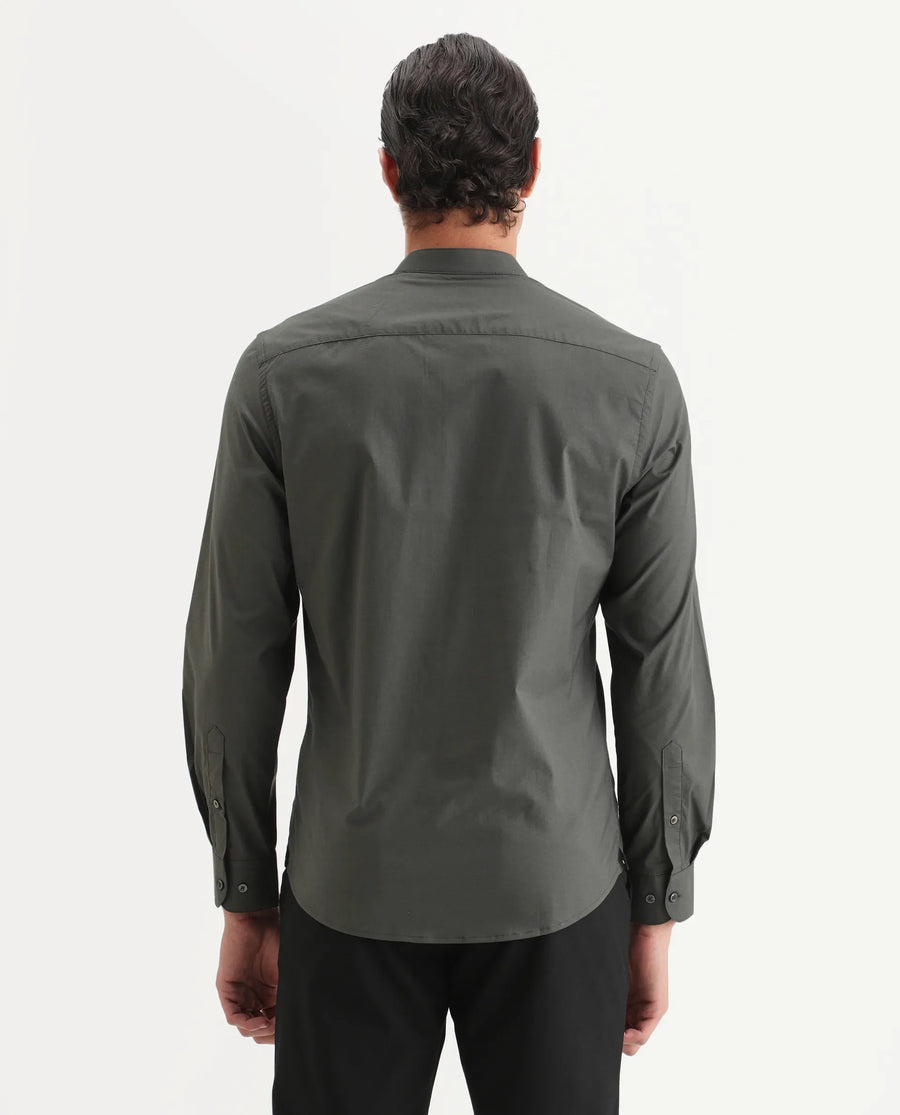 Rare Rabbit Men's Dati Dusky Olive Polyester Blend Plain Regular Fit Full Sleeve Mandarin Collar Shirt