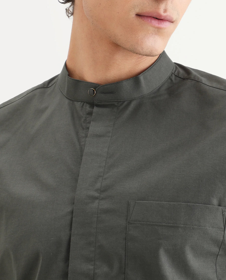 Rare Rabbit Men's Dati Dusky Olive Polyester Blend Plain Regular Fit Full Sleeve Mandarin Collar Shirt