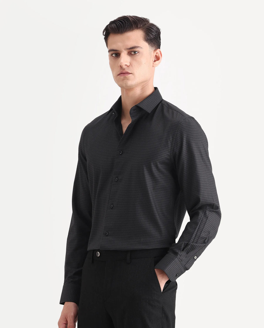 Rare Rabbit Men's Rapid-25 Black Cotton Fabric Collared Neck Regular Fit Checks Shirt