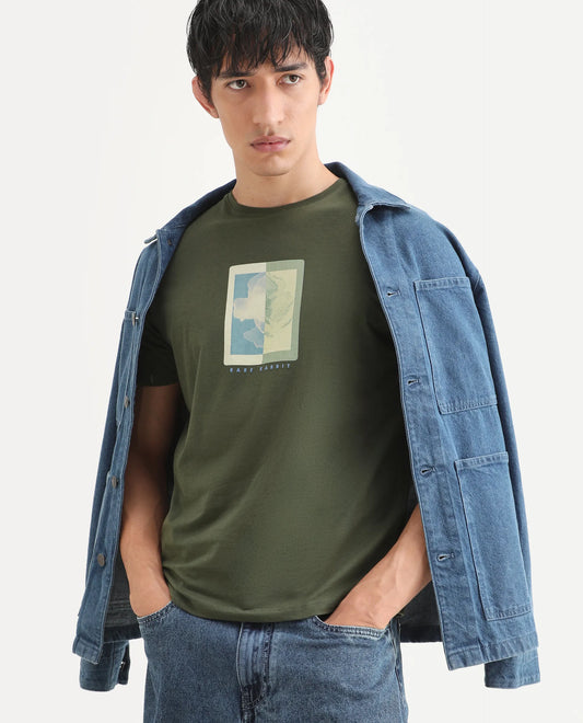 Rare Rabbit Men's Mok Olive Cotton Graphic Print Regular Fit Half Sleeve Crew Neck T-Shirt