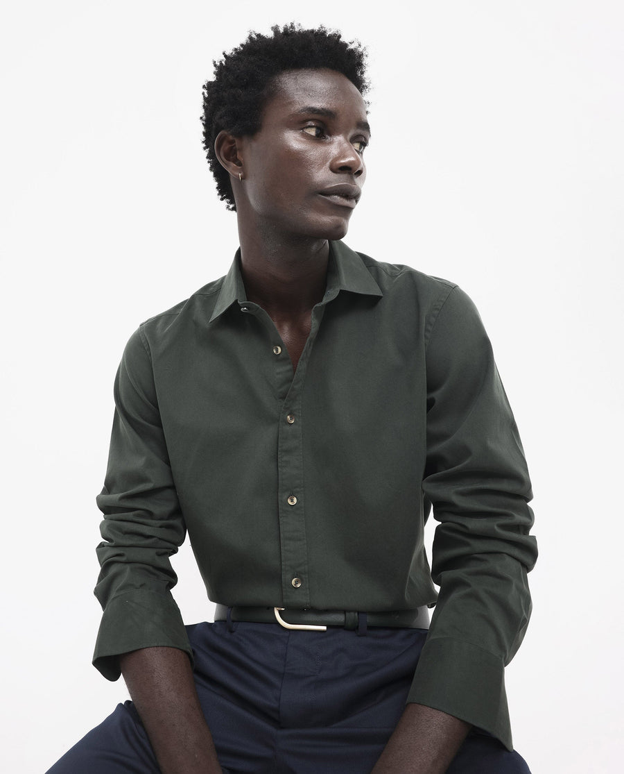 Rare Rabbit Men's Arlet Dark Green Cotton Plain Regular Fit Full Sleeve Collared Shirt