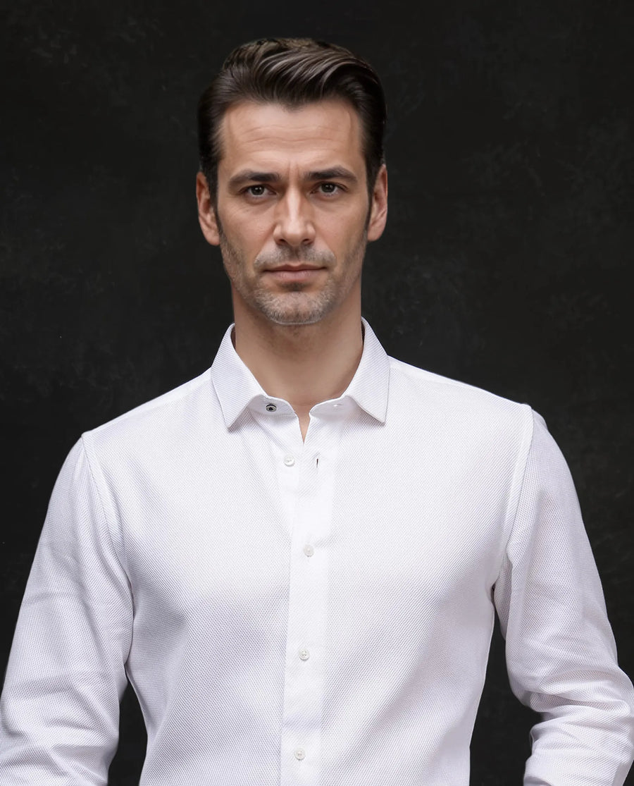 Rare Rabbit Men's Astron-1 White Cotton Plain Regular Fit Full Sleeve Collared Shirt