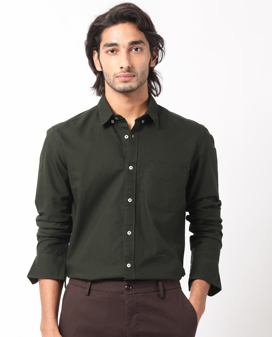 Rare Rabbit Men's Auxfo Dark Green Cotton Plain Regular Fit Full Sleeve Button-Down Collar Shirt