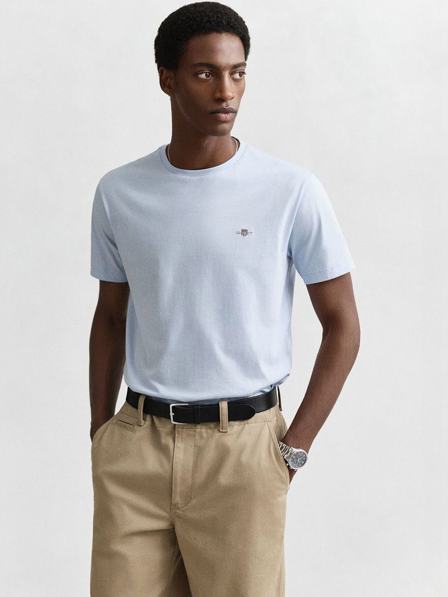 Gant Men Blue Solid Regular Fit Shield T-Shirt