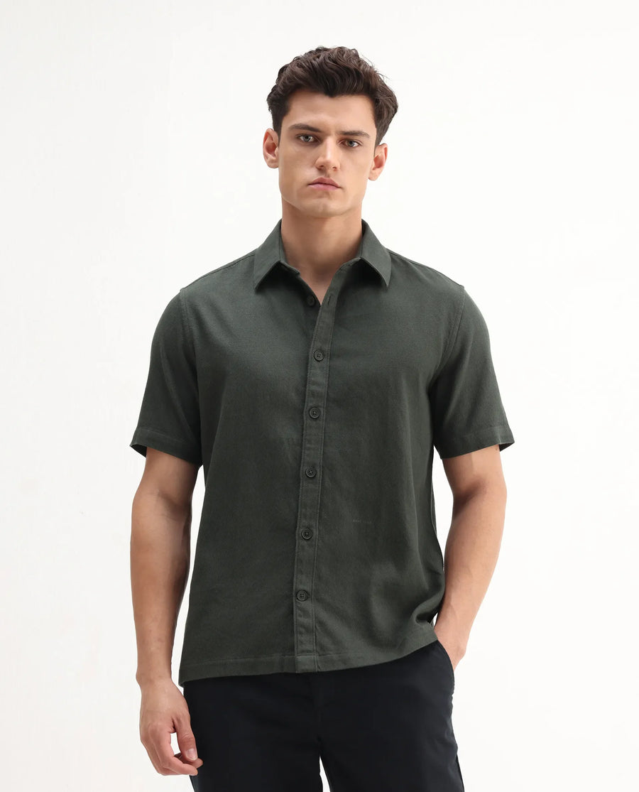 Rare Rabbit Men's Berk-Ss Olive Cotton Plain Regular Fit Half Sleeve Spread Collar Shirt