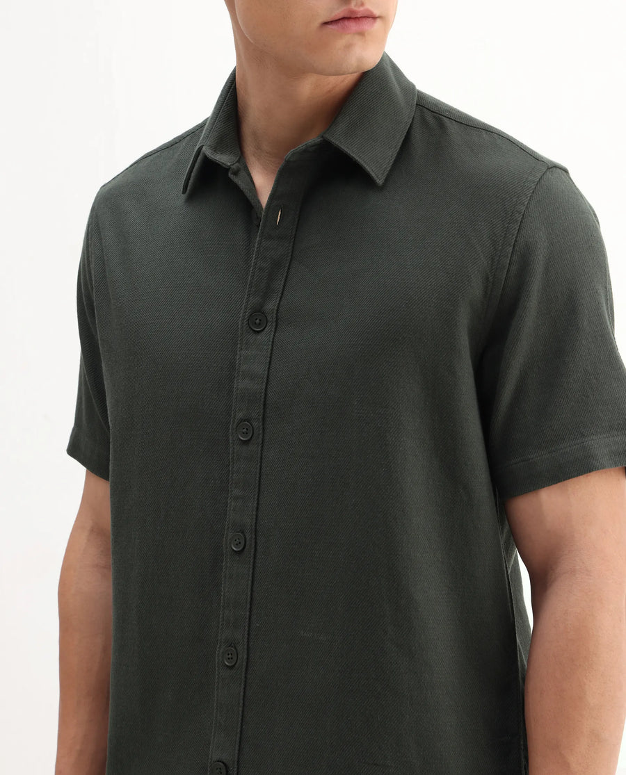 Rare Rabbit Men's Berk-Ss Olive Cotton Plain Regular Fit Half Sleeve Spread Collar Shirt