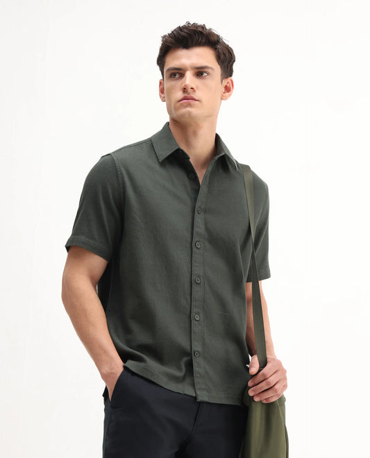 Rare Rabbit Men's Berk-Ss Olive Cotton Plain Regular Fit Half Sleeve Spread Collar Shirt