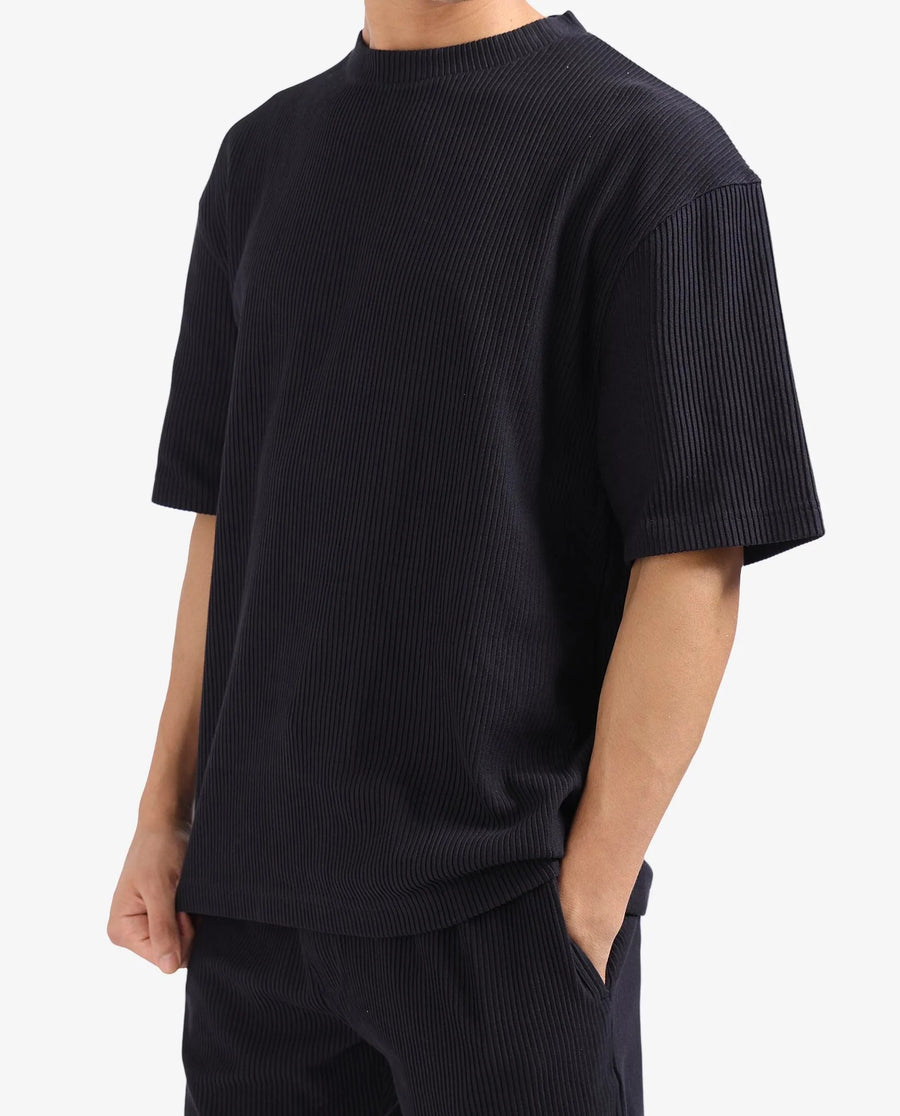 Rare Rabbit Men's Breet-1 Black Cotton Blend Textured Oversized Fit Half Sleeve Crew Neck T-Shirt