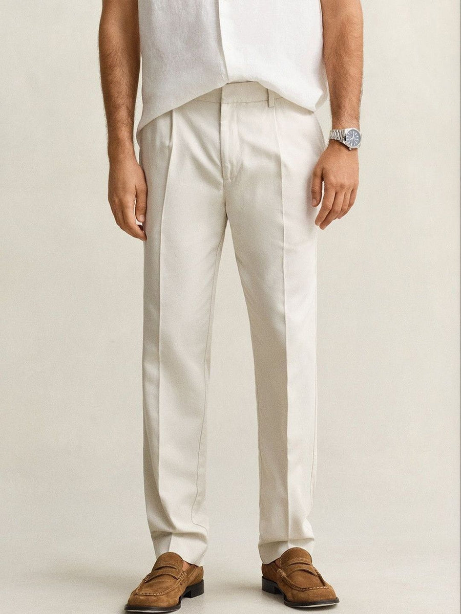 Gant Men Off White Solid Slim Fit Trouser