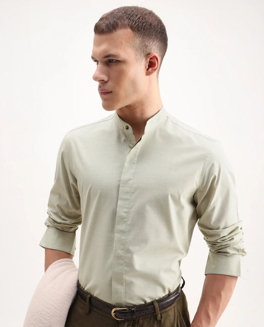 Rare Rabbit Men's Cadmi-25 Green Cotton Plain Regular Fit Full Sleeve Mandarin Collar Shirt