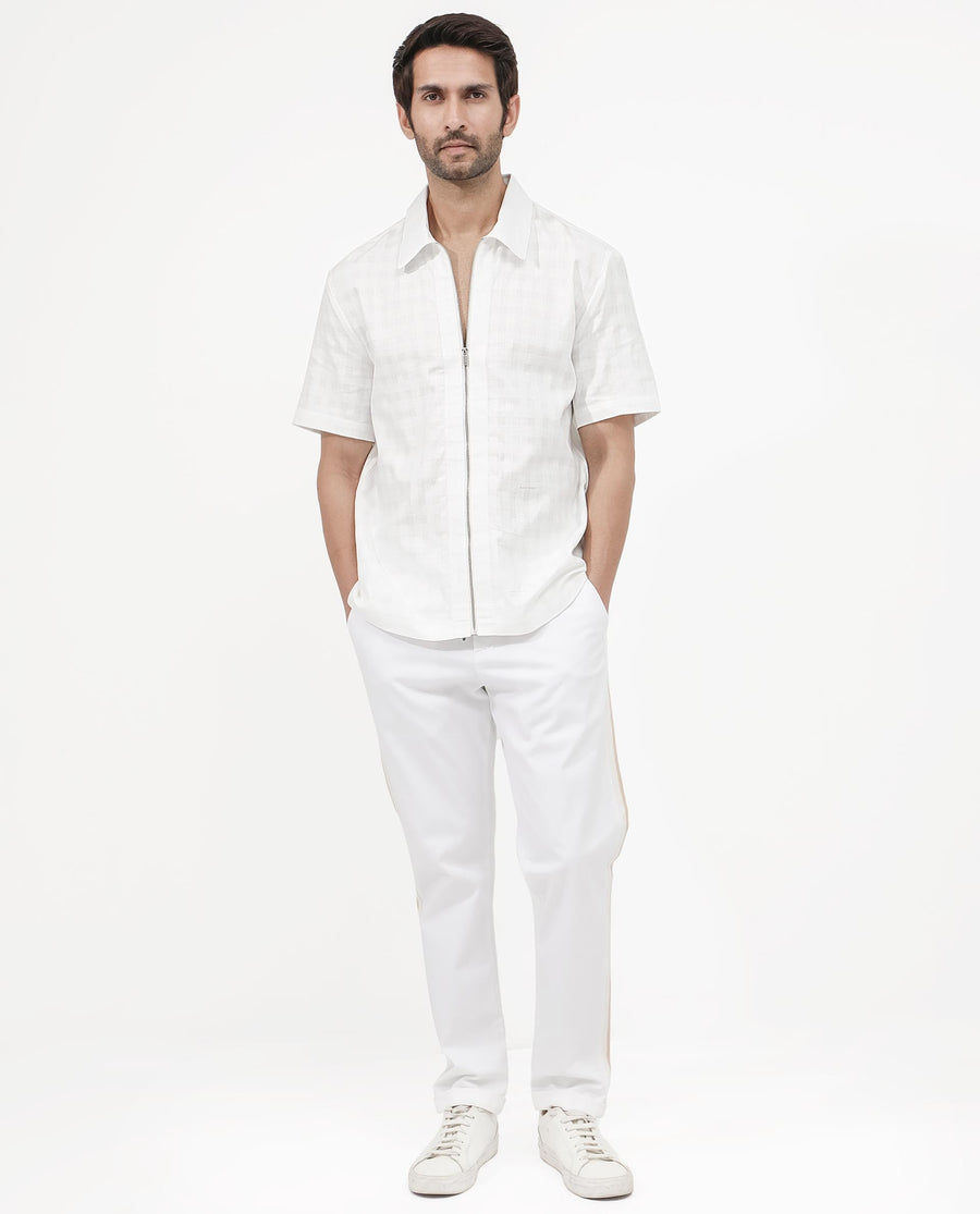 Rare Rabbit Men's Carmenz White Cotton Dobby Print Boxy Fit Half Sleeve Collared Shirt