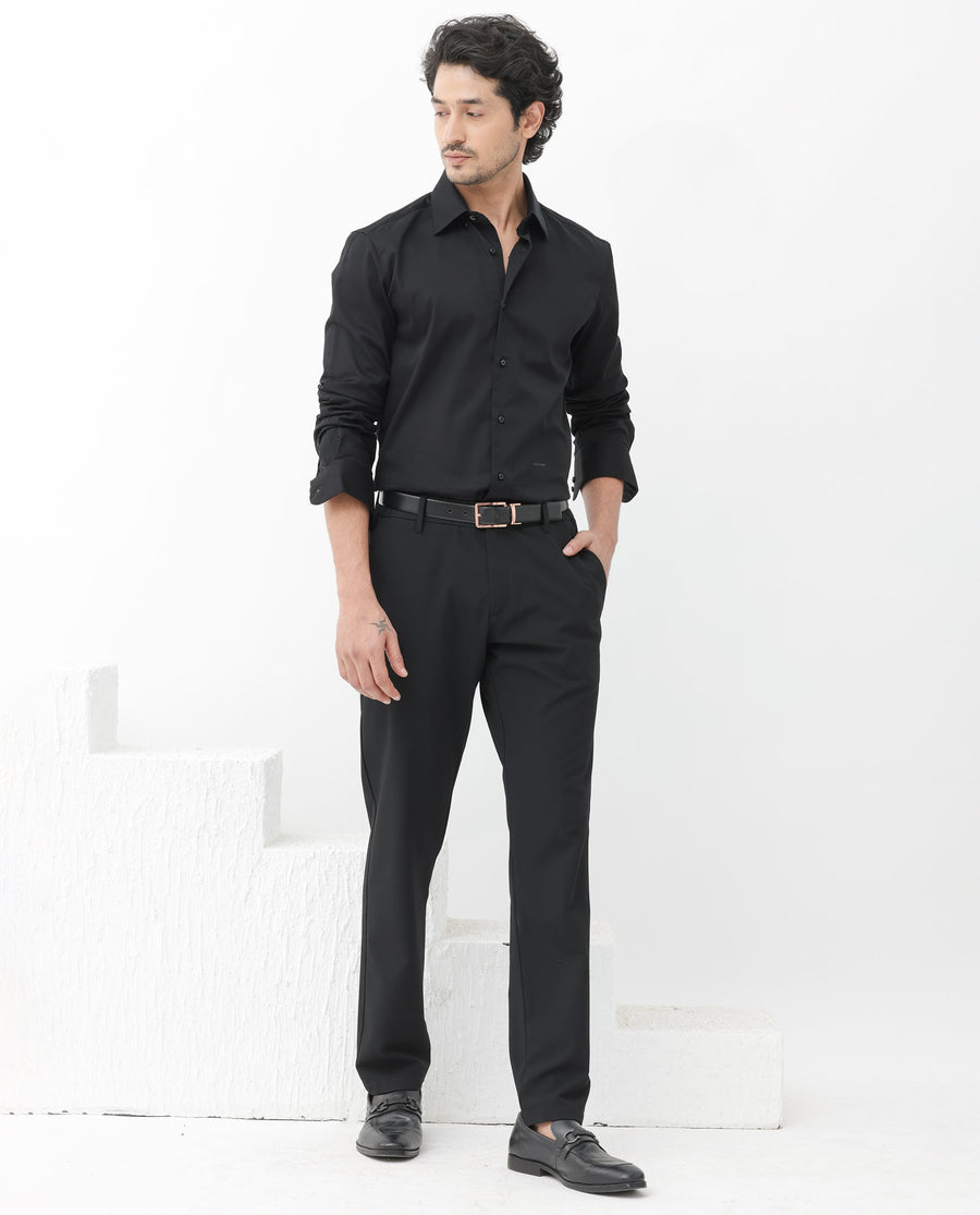 Rare Rabbit Men's Como-4 Black Cotton Plain Regular Fit Full Sleeve Collared Shirt