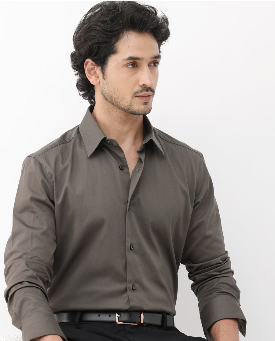 Rare Rabbit Men's Como-4 Dusky Olive Cotton Plain Regular Fit Full Sleeve Collared Shirt