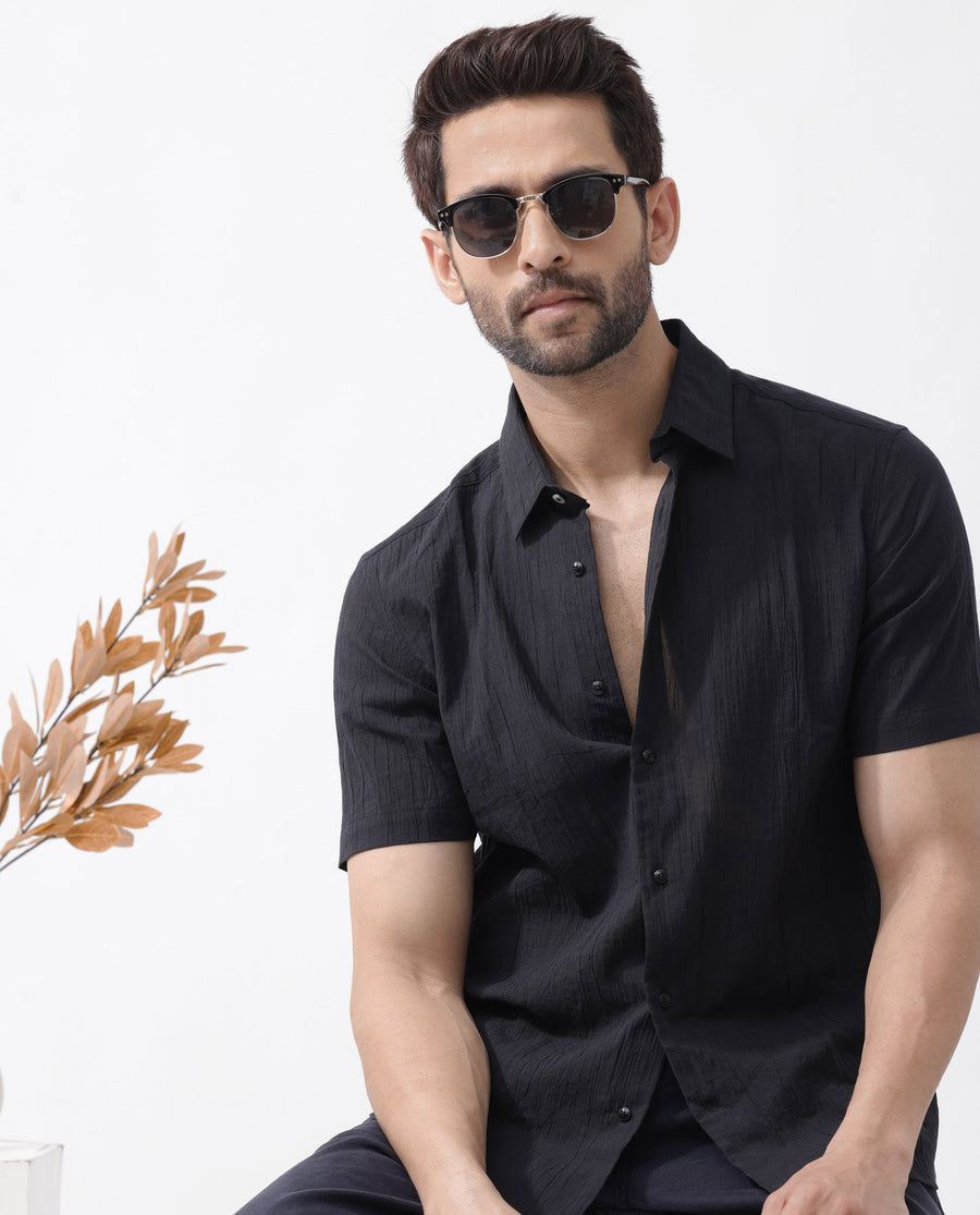 Rare Rabbit Men's Crinkle Ss Black Cotton Plain Boxy Fit Half Sleeve Collared Shirt
