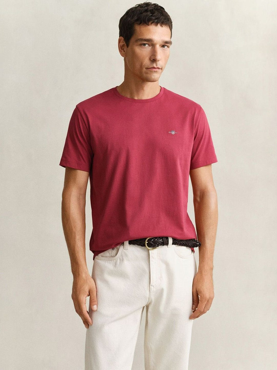 Gant Men Red Solid Regular Fit Shield T-Shirt