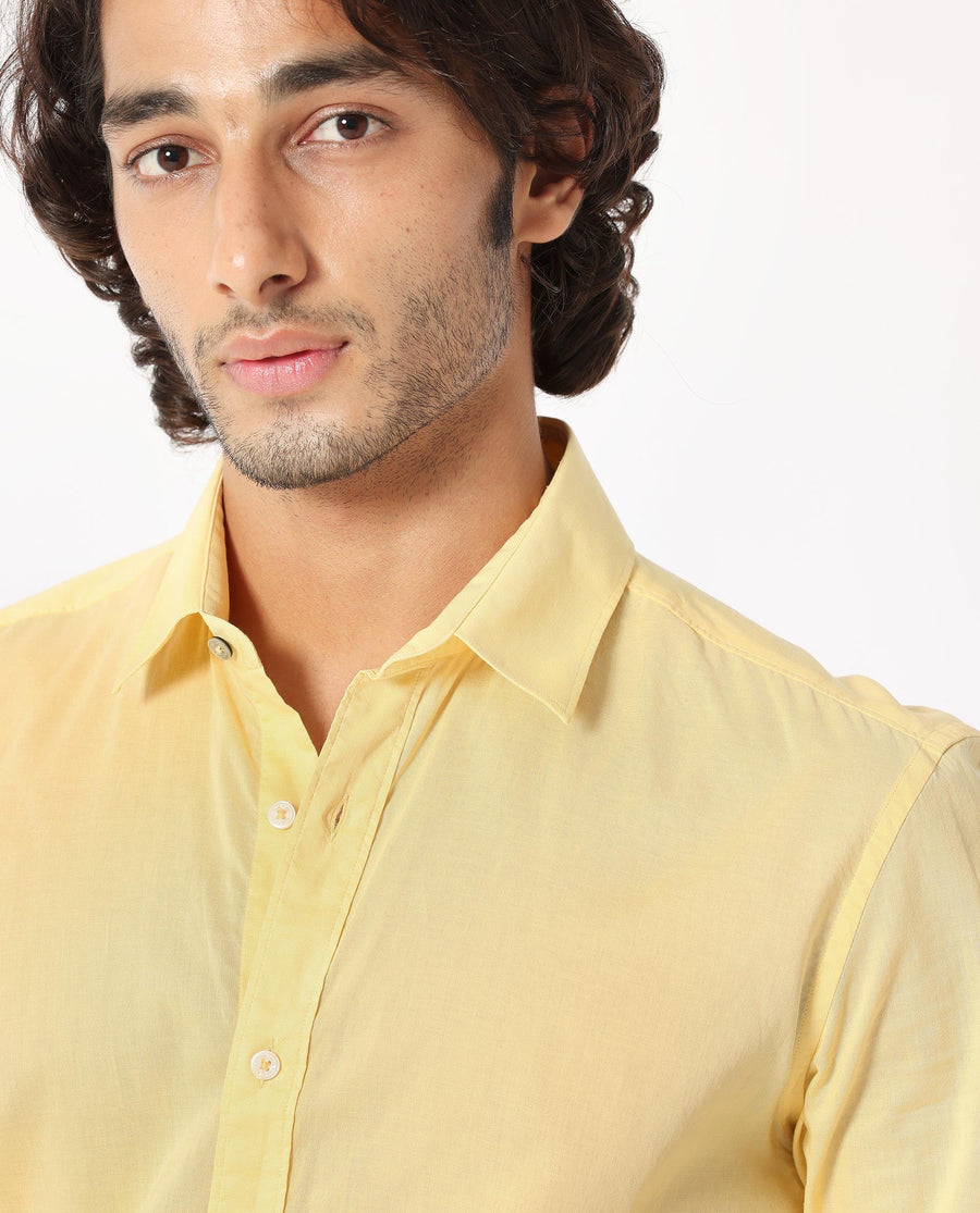 Rare Rabbit Men's Flees Yellow Cotton Plain Regular Fit Full Sleeve Collared Shirt