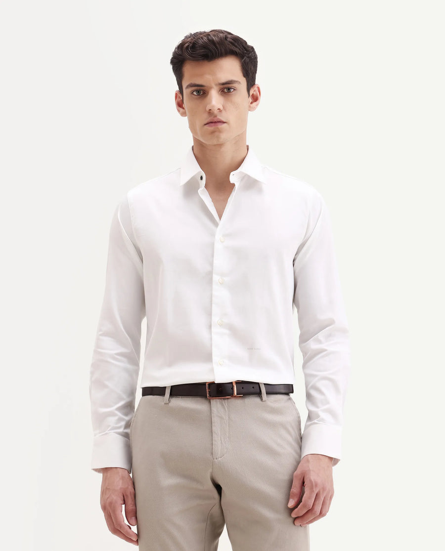 Rare Rabbit Men's Holla-25 White Cotton Blend Plain Regular Fit Full Sleeve Collared Shirt