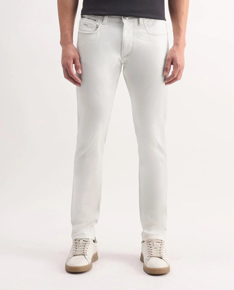 Rare Rabbit Men's Korv-25 Off White Cotton Blend Plain Hawk Slim Fit Jeans