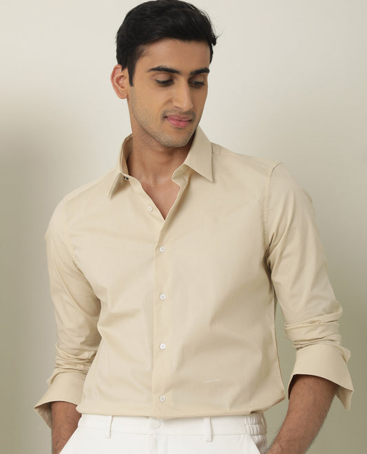 Rare Rabbit Men's Neutons Yellow Cotton Plain Regular Fit Full Sleeve Collared Shirt