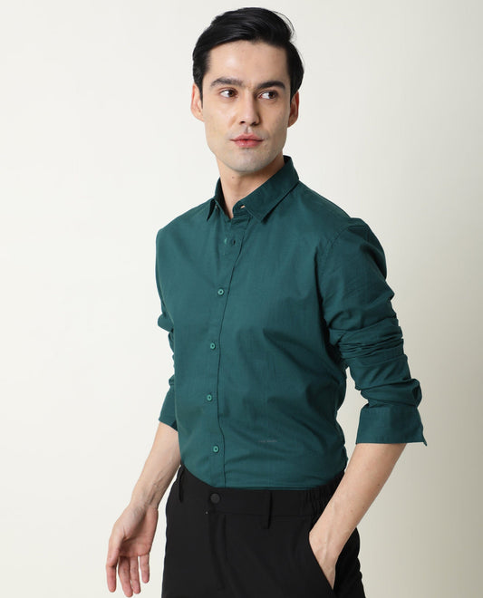 Rare Rabbit Men's Fullslee Petrol Cotton Plain Tailored Fit Full Sleeve Collared Shirt