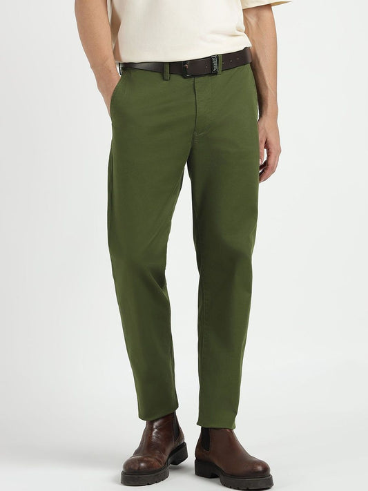 GANT Men Solid Relaxed Regular Fit Mid-Rise Trousers