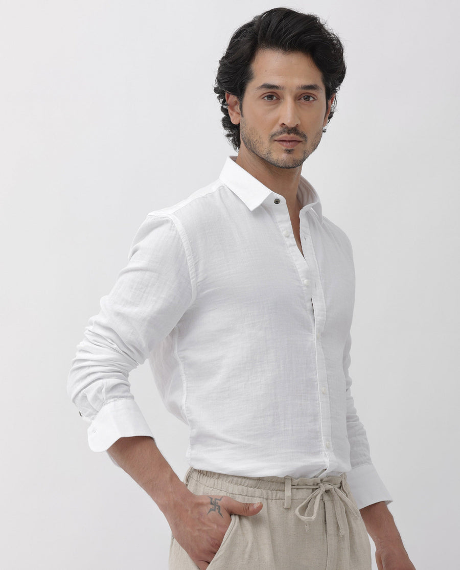 Rare Rabbit Men's Layerr Dusky White Cotton Plain Regular Fit Full Sleeve Collared Shirt