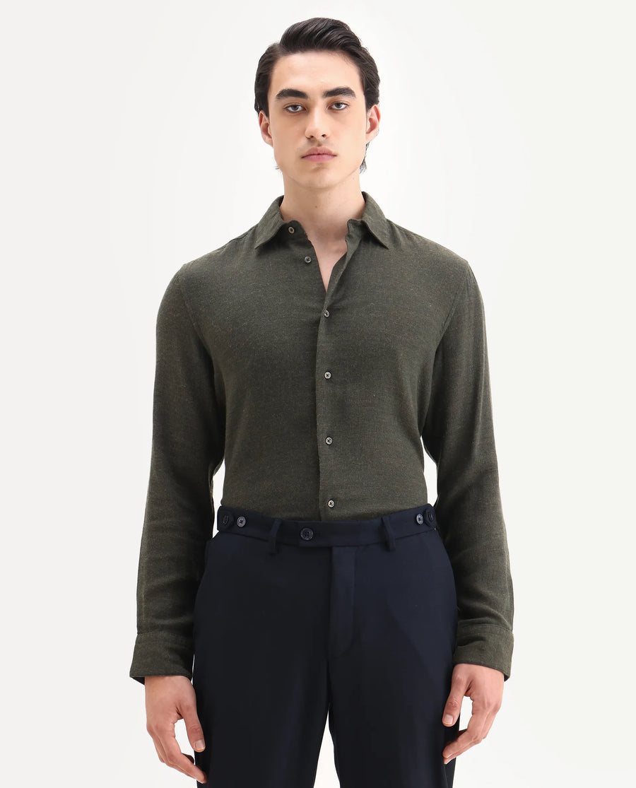 Rare Rabbit Men's Layt Dark Green Cotton Blend Fabric Spread Collar Regular Fit Plain Shirt
