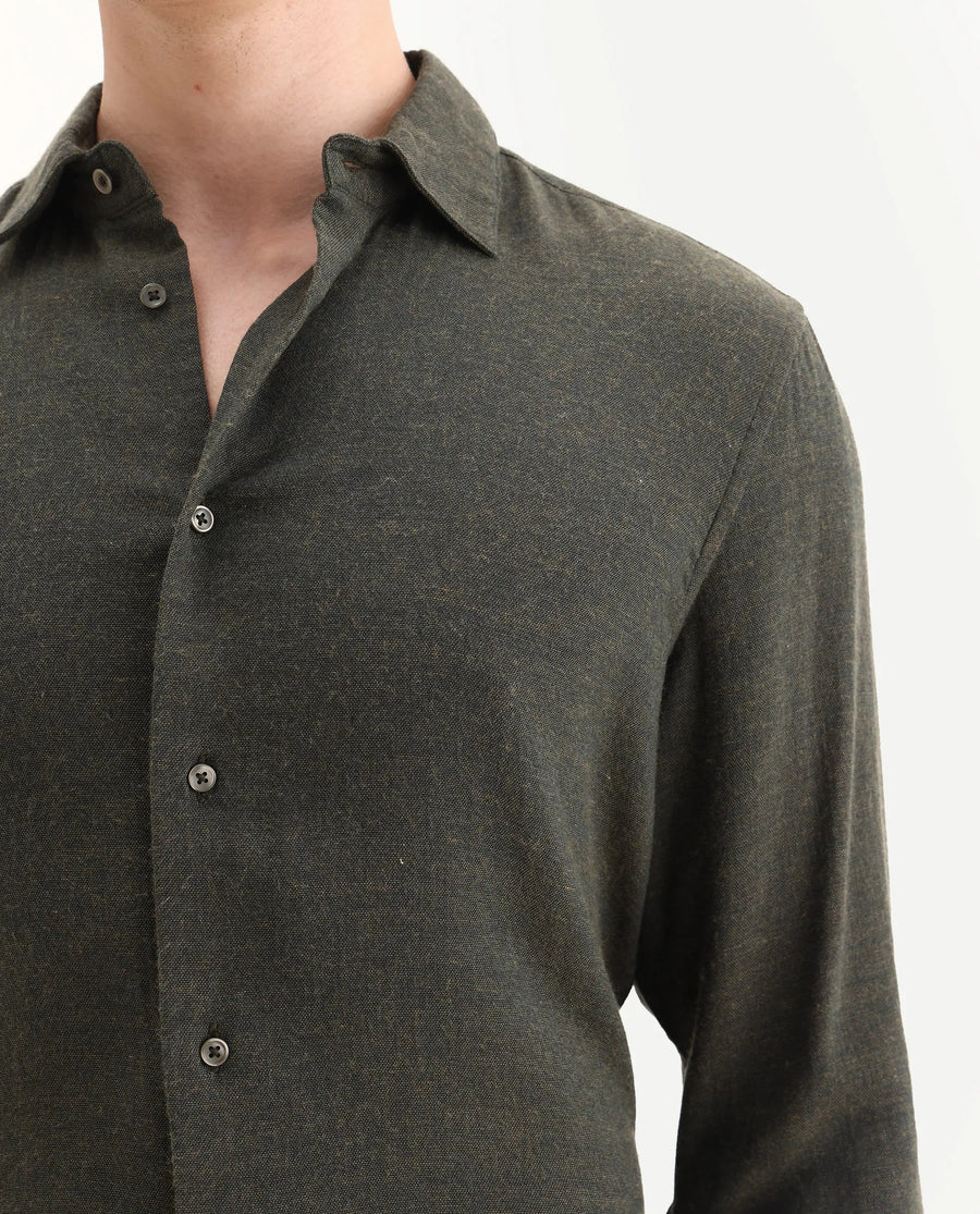 Rare Rabbit Men's Layt Dark Green Cotton Blend Fabric Spread Collar Regular Fit Plain Shirt