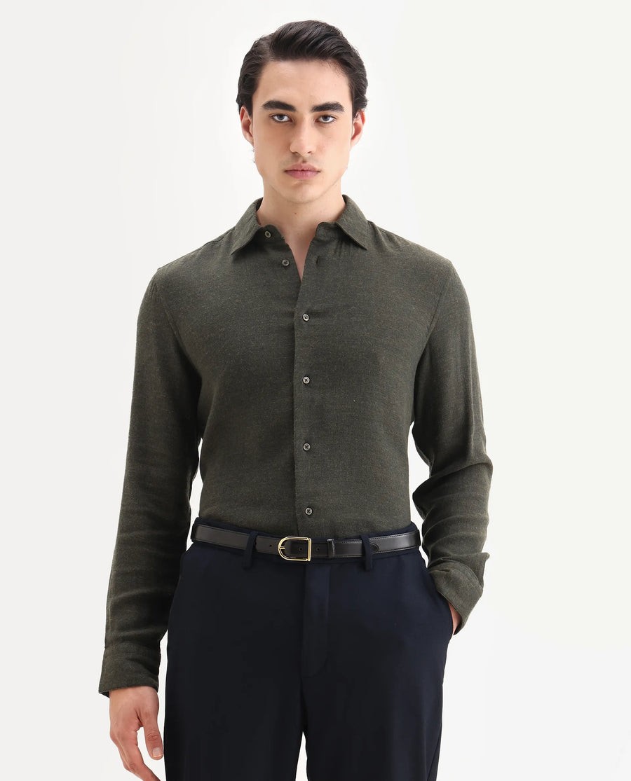 Rare Rabbit Men's Layt Dark Green Cotton Blend Fabric Spread Collar Regular Fit Plain Shirt