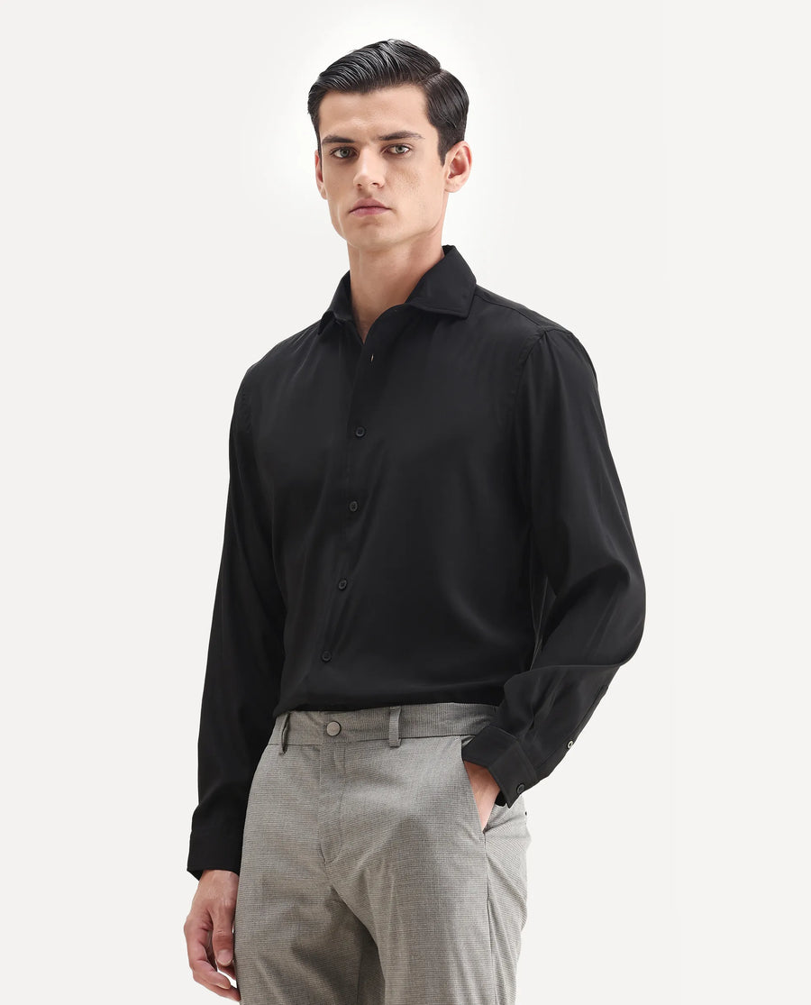 Rare Rabbit Men's Lupo Black Polyester Blend Plain Regular Fit Full Sleeve Collared Shirt