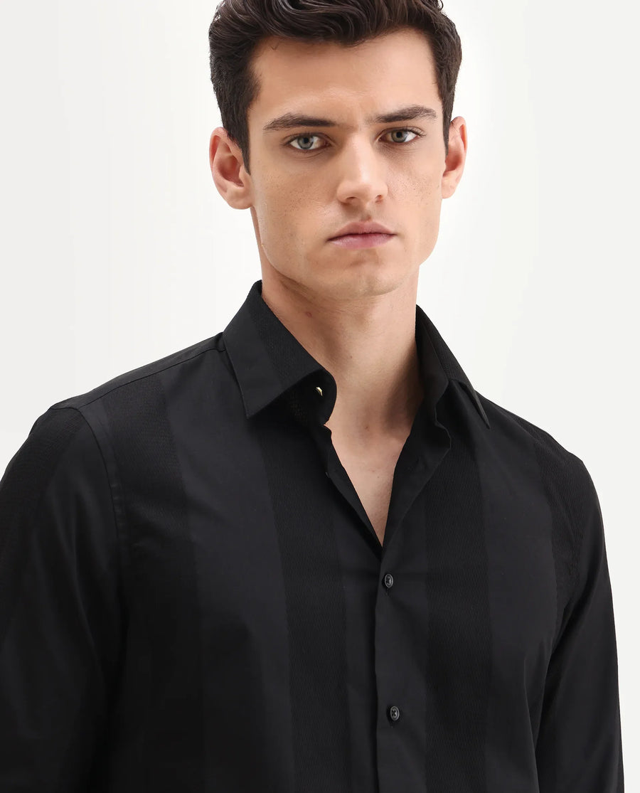 Rare Rabbit Men's Lurtz-25 Black Cotton Spread Collar Regular Fit Jacquard Shirt