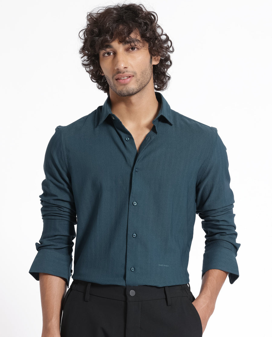 Rare Rabbit Men's Me Green Polyester Plain Regular Fit Full Sleeve Collared Shirt