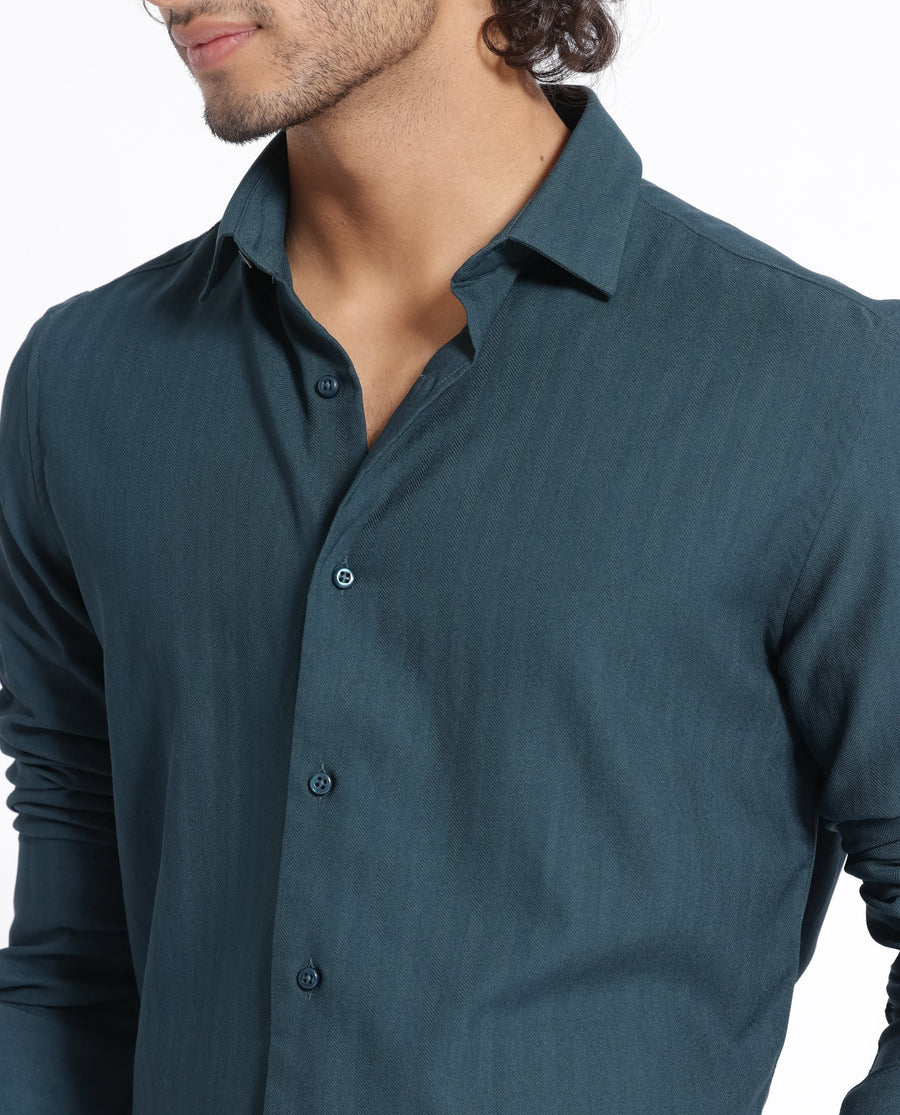 Rare Rabbit Men's Me Green Polyester Plain Regular Fit Full Sleeve Collared Shirt