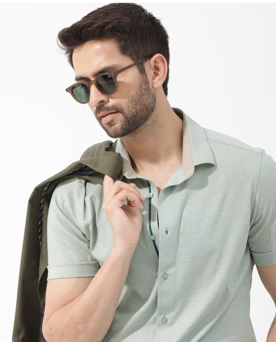 Rare Rabbit Men's Miraje Pastel Green Cotton Plain Regular Fit Half Sleeve Collared Shirt