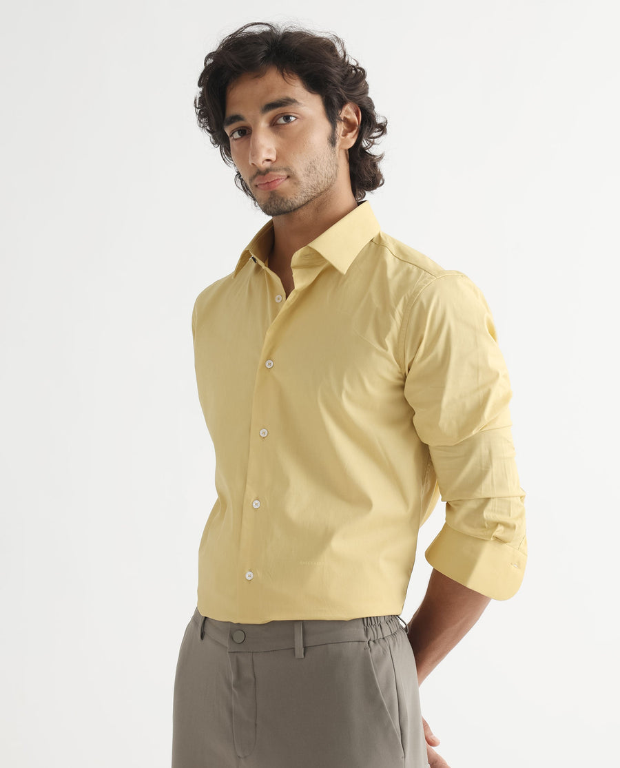Rare Rabbit Men's Neutons Light Yellow Cotton Plain Regular Fit Full Sleeve Collared Shirt