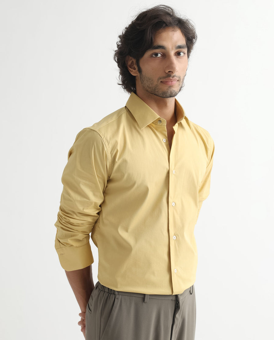 Rare Rabbit Men's Neutons Light Yellow Cotton Plain Regular Fit Full Sleeve Collared Shirt