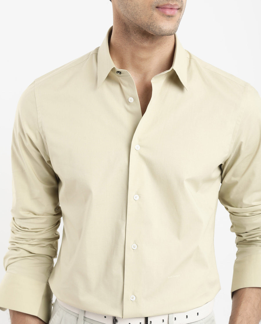Rare Rabbit Men's Neutron-9 Pastel Green Cotton Plain Regular Fit Full Sleeve Collared Shirt