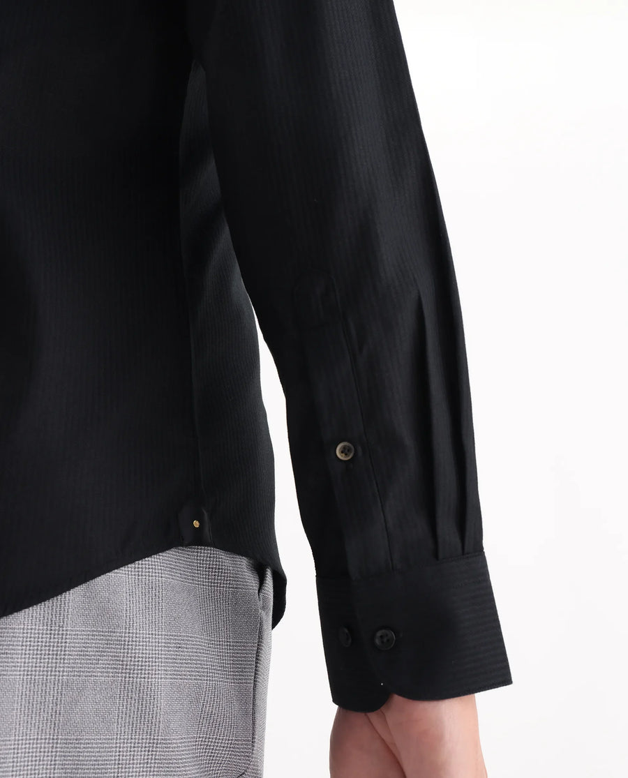 Rare Rabbit Men's Novo-25 Black Cotton Fabric Spread Collar Regular Plain Shirt