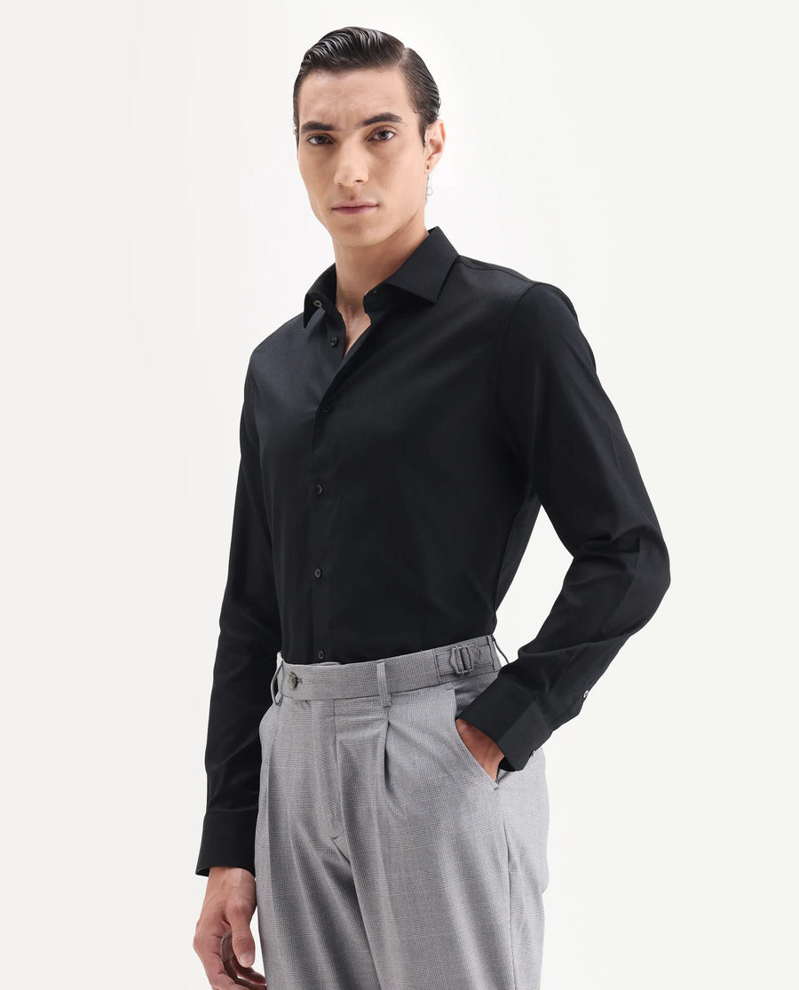 Rare Rabbit Men's Novo-25 Black Cotton Fabric Spread Collar Regular Plain Shirt