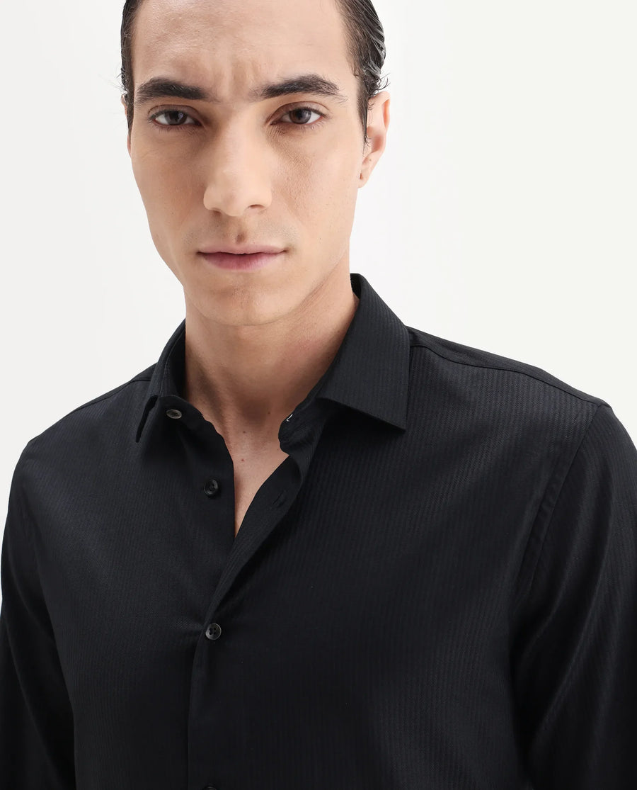 Rare Rabbit Men's Novo-25 Black Cotton Fabric Spread Collar Regular Plain Shirt