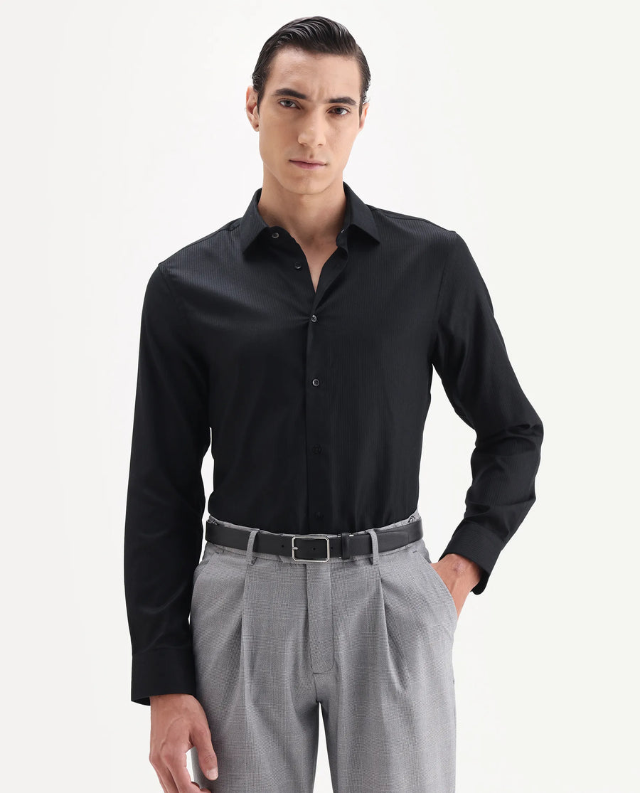 Rare Rabbit Men's Novo-25 Black Cotton Fabric Spread Collar Regular Plain Shirt